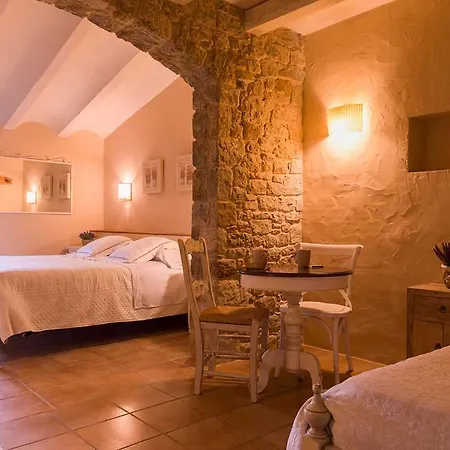 Отель Og El Moli De Siurana (Alt Emporda)